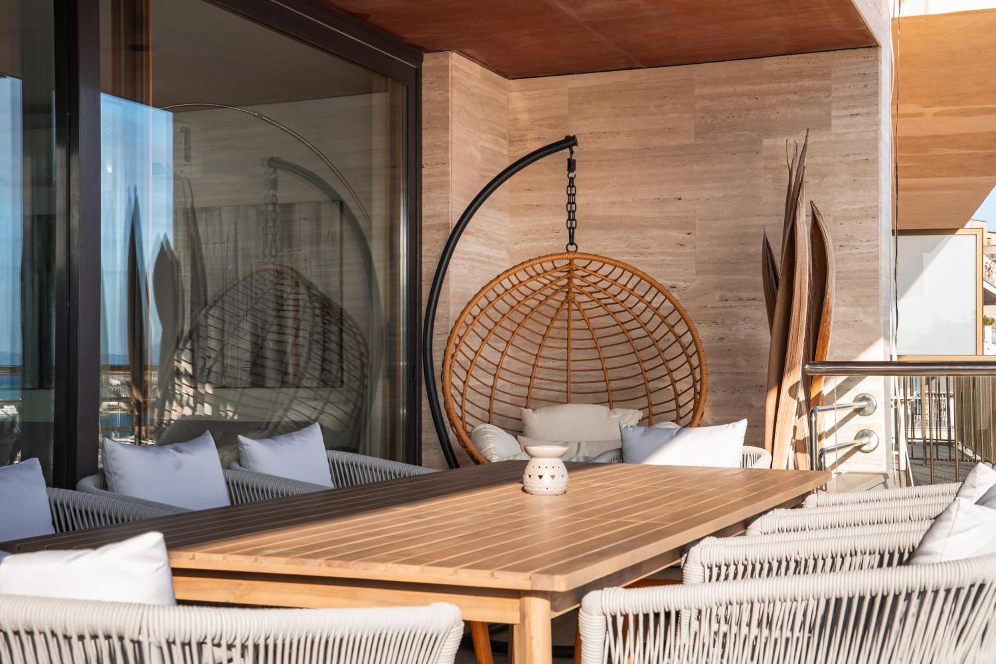 Luxury Sea View Apartment In Puerto De Alcudia Екстер'єр фото